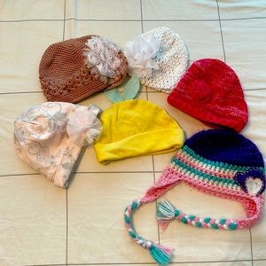 6 assorted infant hats